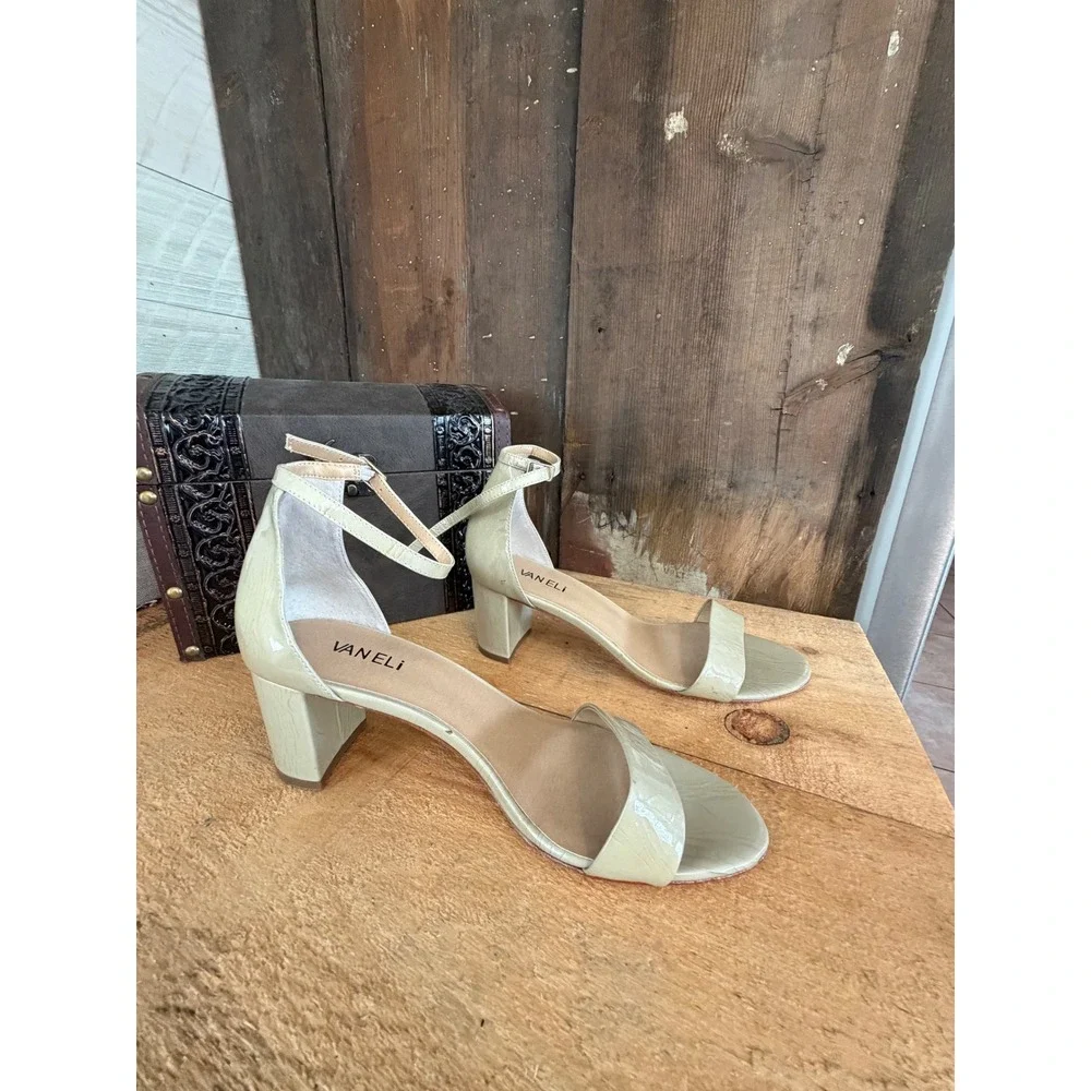 VANELi Patent Leather Block Heel Sandals Nude Taupe Minimalist‎ Size 9.5